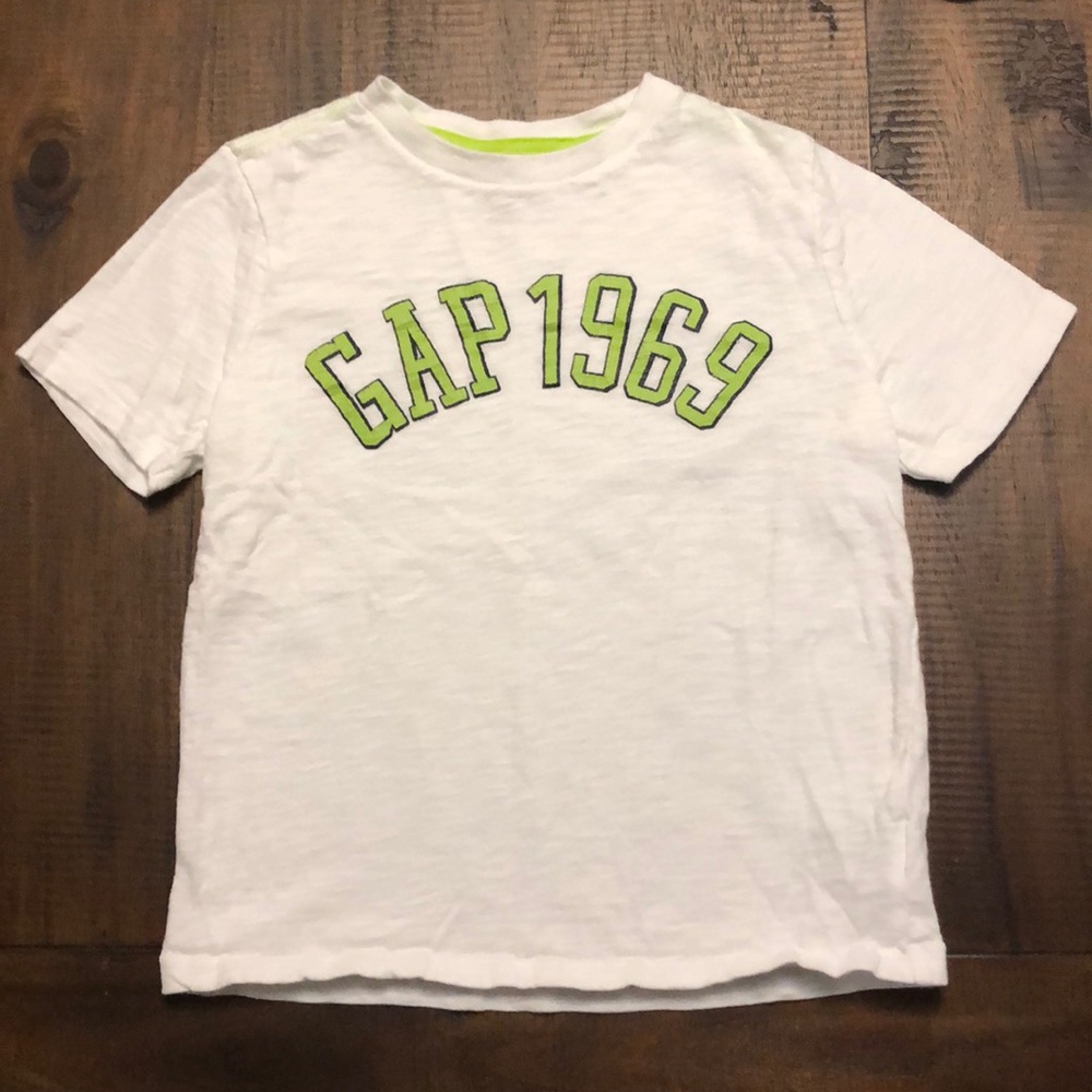 GAP boys’ XL T shirt